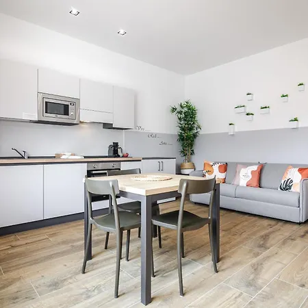 Emilia Lofts Apartamento *